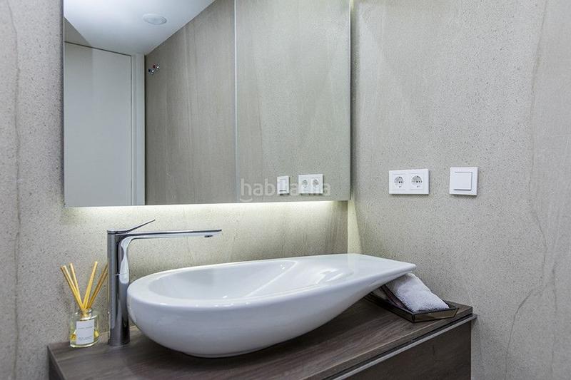 Foto 2e765f34-e99e-4066-9a62-df015b32a6fa. Ático exclusivo atico de lujo en primera línea de playa . en Estepona