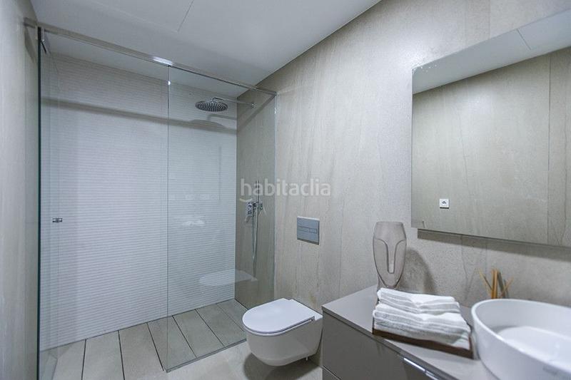 Foto 481c0eb3-f03b-4997-b85e-e115630d6420. Ático exclusivo atico de lujo en primera línea de playa . en Estepona