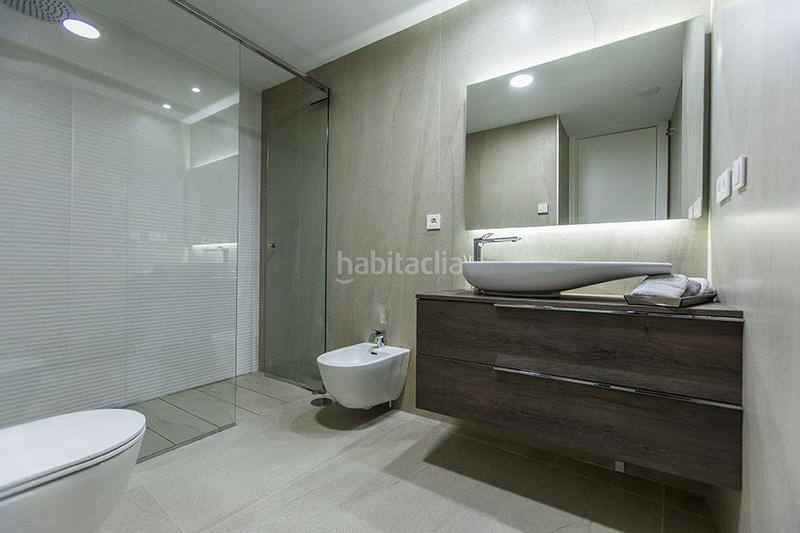 Foto df2808a1-2463-45a6-a1e8-c9a16cc833d4. Ático exclusivo atico de lujo en primera línea de playa . en Estepona