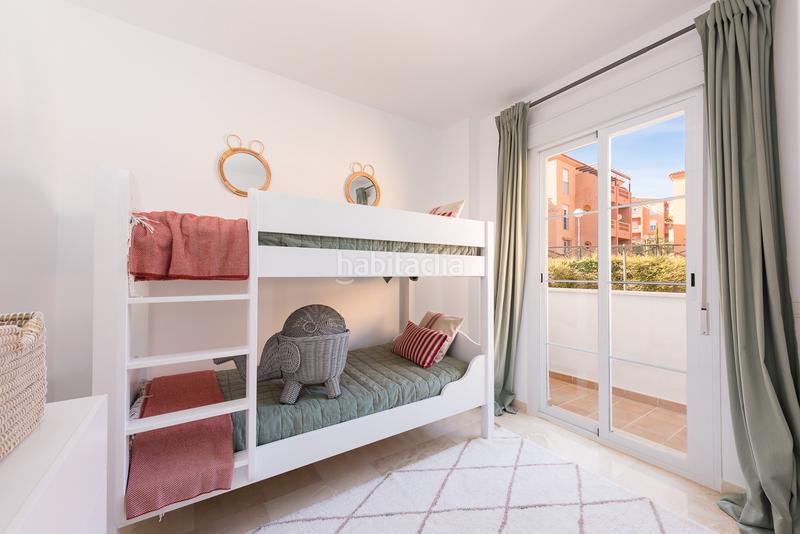 Foto 5bd8d1f4-da2c-4502-9216-4af3fff49be6. Apartamento  de 3 habitaciones en complejo residencial en Manilva