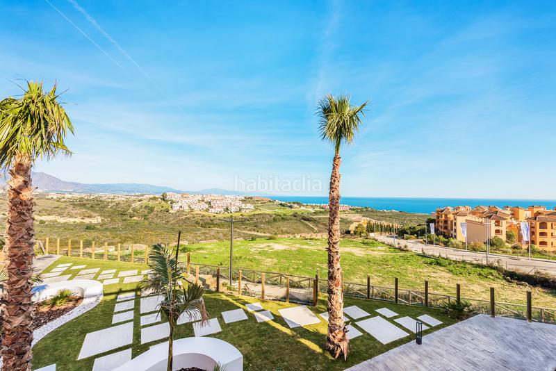 Foto d0406ba0-24d9-4759-a584-2ca7e2e83853. Apartamento  de 3 habitaciones en complejo residencial en Manilva