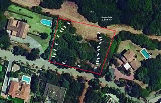 Terreny residencial a Sotogrande Alto. Parcela de 2.947 metros cuadrados en zona f, sotogrande con proy
