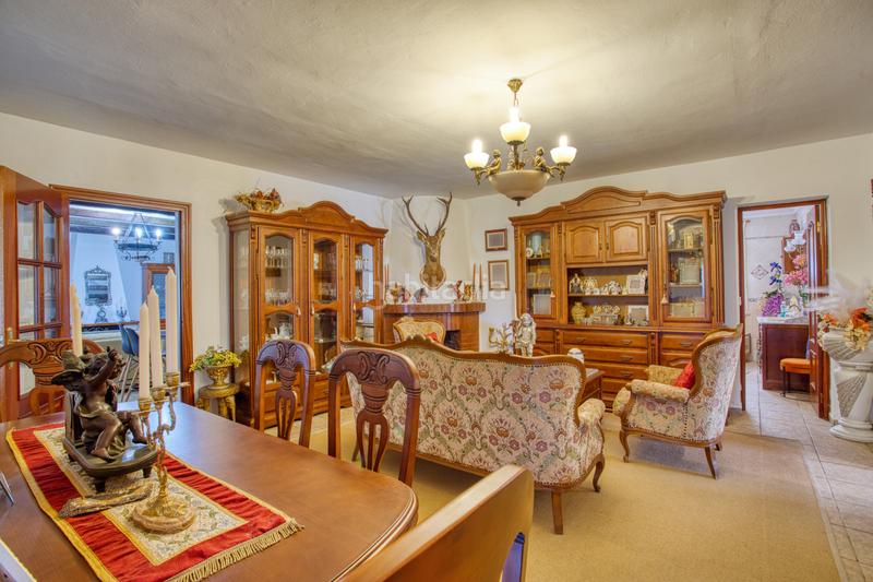 Foto 08a0cc4f-7a20-4100-8ea4-4fafb21fe0f2. Haus mit parking in San Martín del Tesorillo