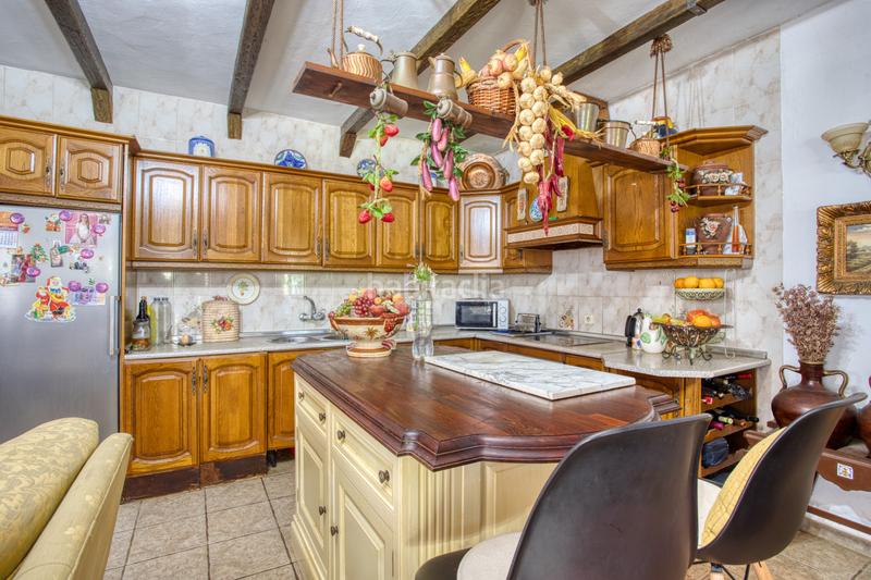 Foto 7c2c28fc-f9f0-43e6-a21d-0269776d0403. Haus mit parking in San Martín del Tesorillo