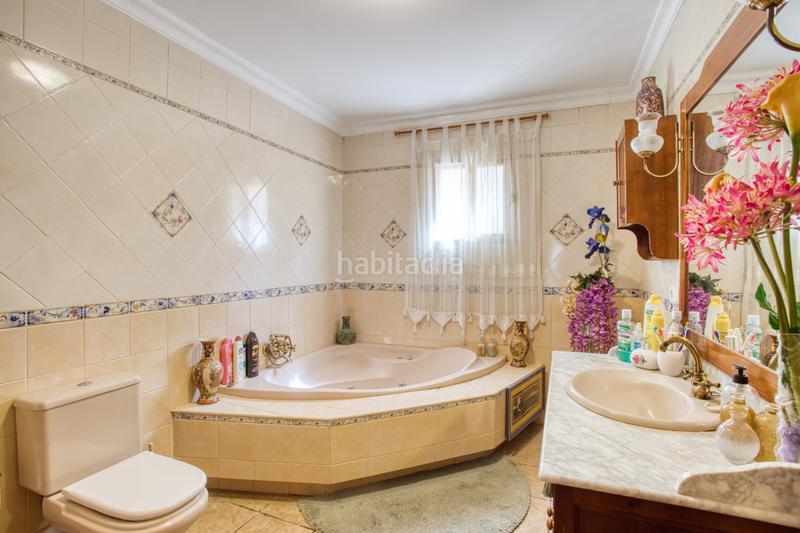 Foto b2b4807d-088f-4c5f-ab72-b1a6e8d7c91e. Haus mit parking in San Martín del Tesorillo