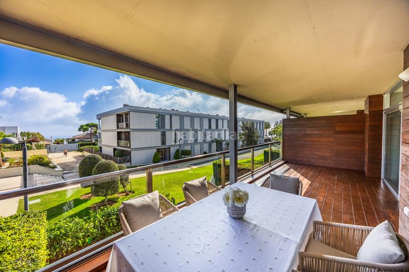 Foto 81035cb8-c7dc-4236-9c0f-277c19944238. Apartamento  con amplia terraza y vistas al mar en la paloma en Manilva