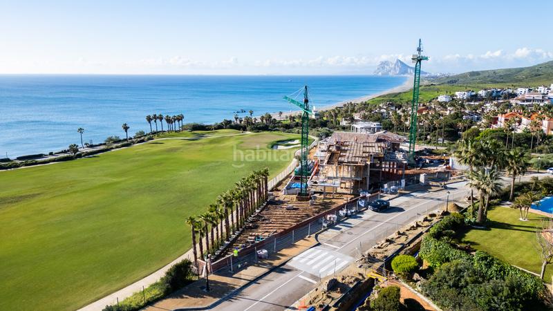 Foto 53651759-75d4-40e6-b663-4f2da65f0a8e. Casa exclusiva villa de lujo en 1 línea de golf y con vistas panorámicas al mediterráneo en La Alcaidesa