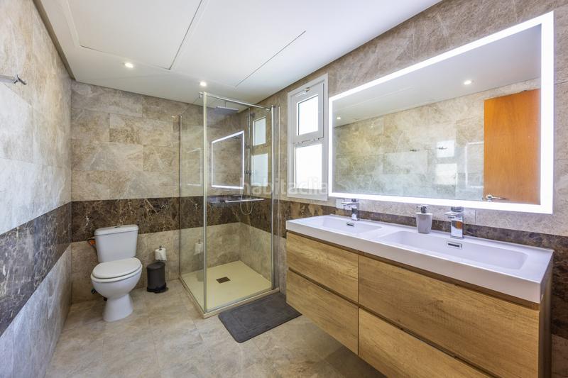 Foto 0b2a090e-e0a6-4dc3-aa41-3d956c178806. Casa aparellada amb calefacció piscina a Chullera Manilva