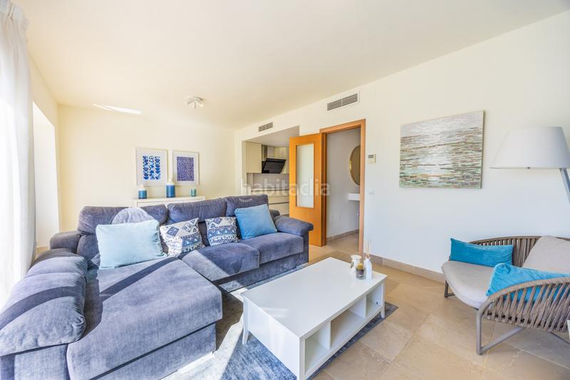 Foto 1bca6254-6201-4f71-b8d1-c7a958d952f4. Casa aparellada amb calefacció piscina a Chullera Manilva