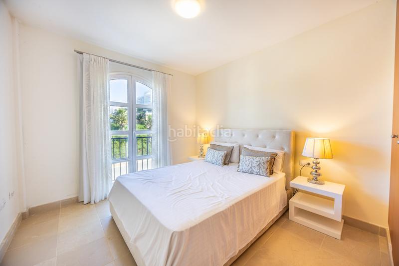 Foto 3b371632-32f8-479c-8511-f7f8c43adb4b. Casa aparellada amb calefacció piscina a Chullera Manilva