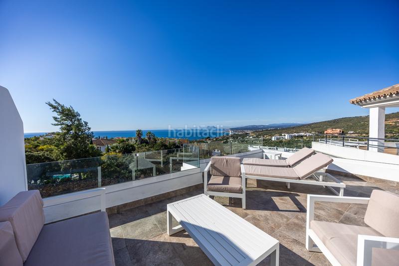 Foto a9232107-251a-4346-a660-df9d24ecd039. Casa aparellada amb calefacció piscina a Chullera Manilva