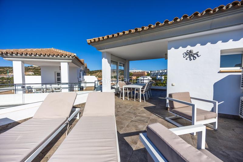 Foto e973af6d-9f1f-44cc-ac42-506207082d4f. Casa aparellada amb calefacció piscina a Chullera Manilva