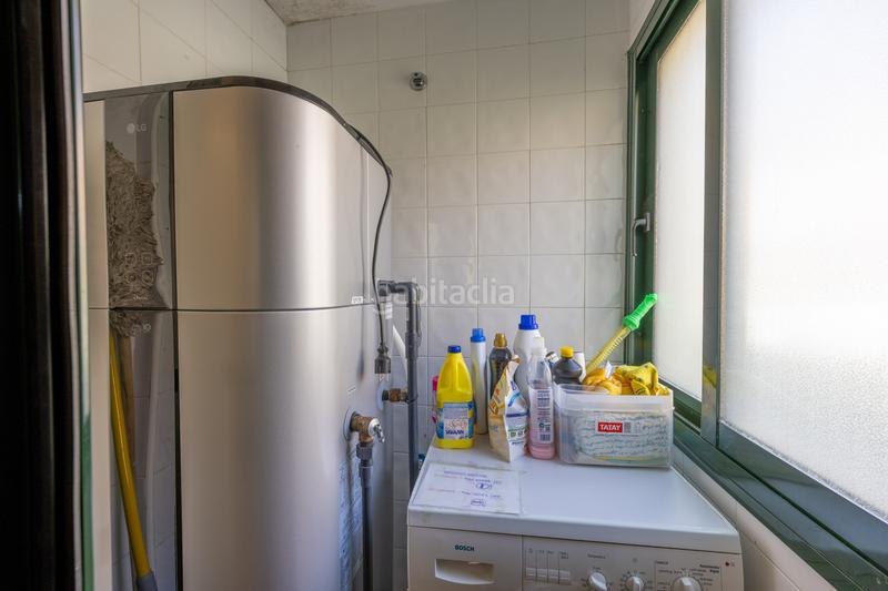 Foto 92b47789-bee2-42c2-acde-ddf2ac79b50c. Planta baja amplio apartamento de 3 habitaciones con vistas panorámicas al campo de golf alto. en Sotogrande
