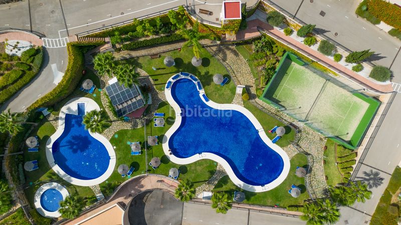 Foto 21e842e4-ec77-4d02-bdf3-40fa59736648. Apartament amb calefacció aparcament piscina a La Alcaidesa