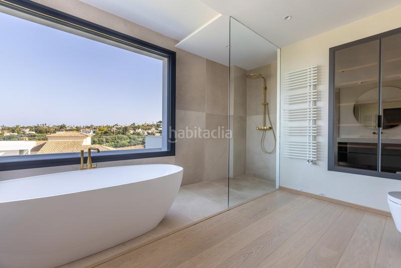 Foto 0dd7e221-105e-4684-99e9-b9ea243cbd6b. Haus mit heizung parking pool in Sotogrande alto Sotogrande