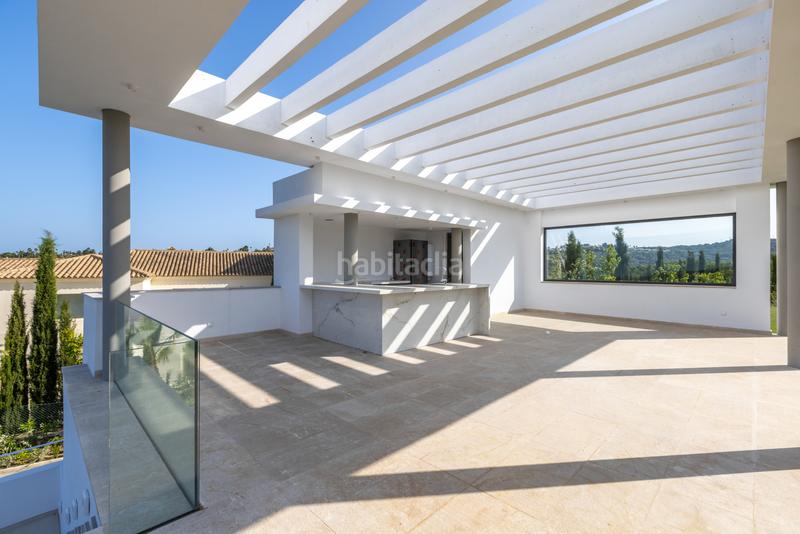 Foto 3e44c1c3-d1af-44f8-bce3-3883ce4cb5b4. Haus mit heizung parking pool in Sotogrande alto Sotogrande