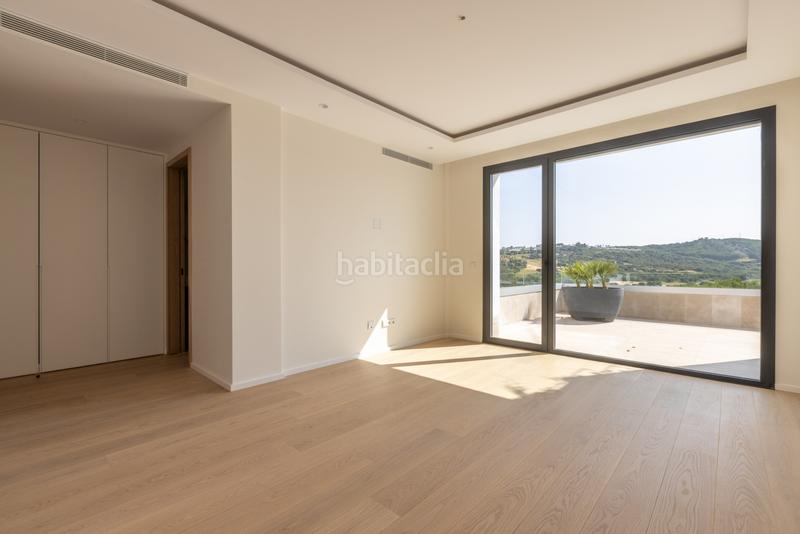 Foto 9df239b0-fad8-4848-a05d-5008b4cd9dc0. Haus mit heizung parking pool in Sotogrande alto Sotogrande