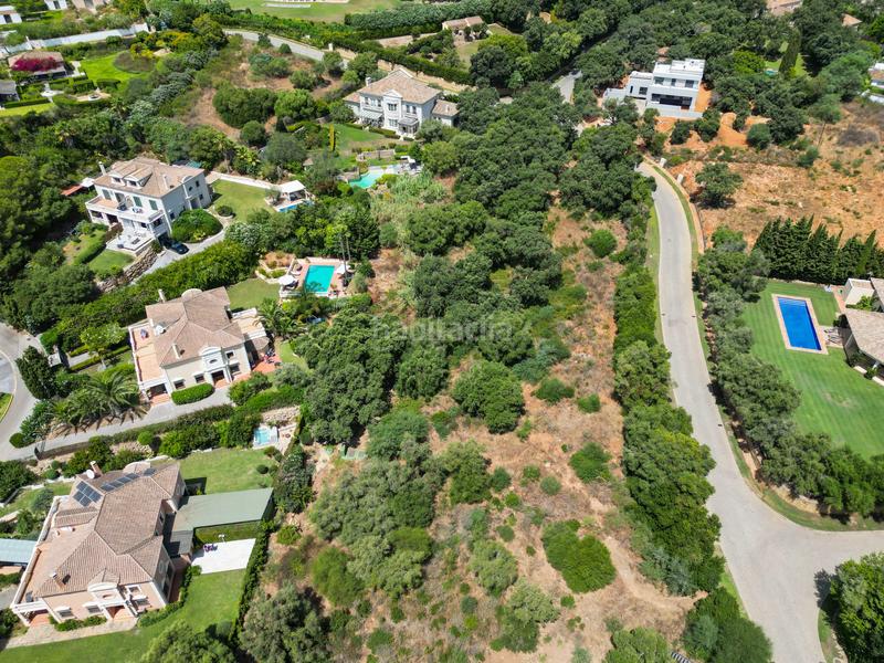 Foto 5a60e7c2-b1ca-43c4-81a2-c53d813b9759. Terreno residencial conjunto de 2 parcelas en los altos de valderrama en Sotogrande