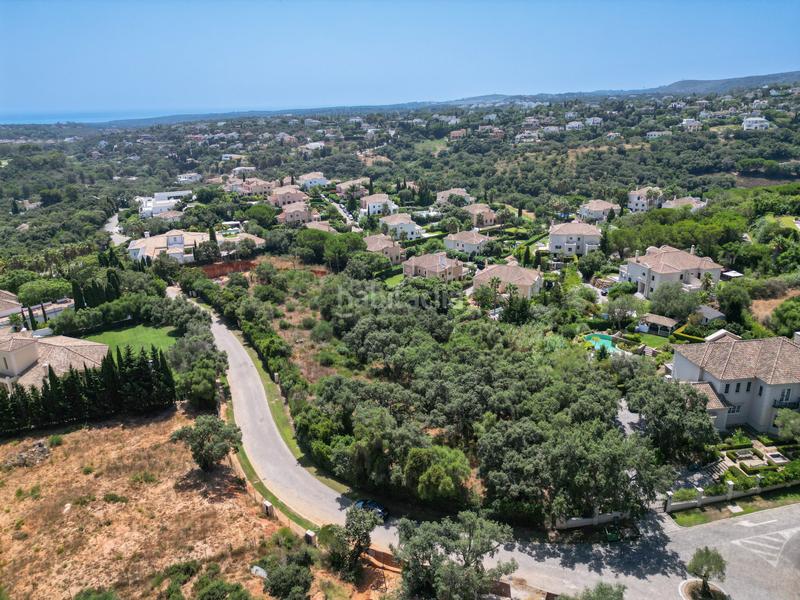 Foto 75c58146-188e-4fe4-8e83-3d7d5b353068. Terreno residencial conjunto de 2 parcelas en los altos de valderrama en Sotogrande