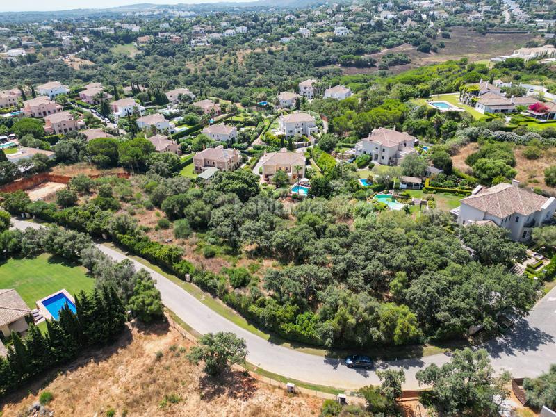 Foto e2934d40-3b6a-4753-9026-3655b14c865d. Terreno residencial parcela de 2.180 metros cuadrados en los altos de valderrama en Sotogrande