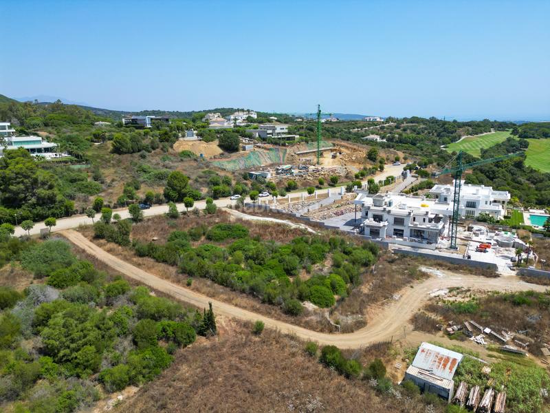 Foto ff2b94a0-d2ab-46ee-be6d-dd61c0626dd7. Terreno residencial exclusiva parcela con vistas panorámicas en la reserva en Sotogrande