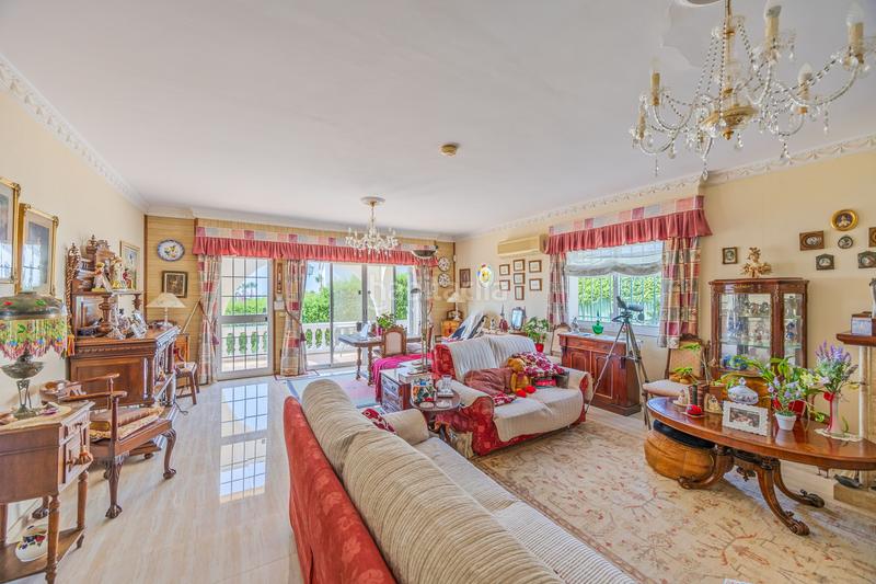 Foto 4d98eb4a-a51e-461c-9fa7-dfde8f25a792. Casa amb aparcament piscina a Torreguadiaro-San Diego Sotogrande
