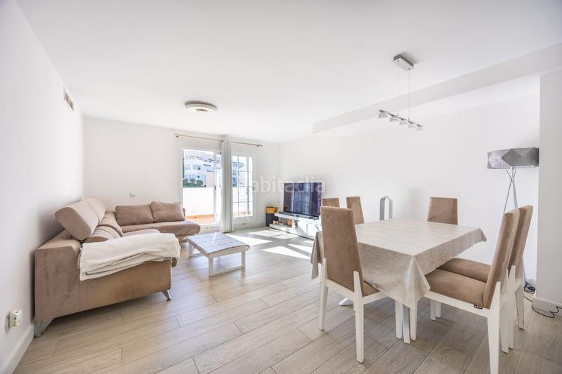 Foto 159b3d72-e0d3-4766-95f9-55cc979340bd. Apartamento  muy luminoso de 3 habitaciones, terraza, piscina comunitaria y pista de padel en La Alcaidesa