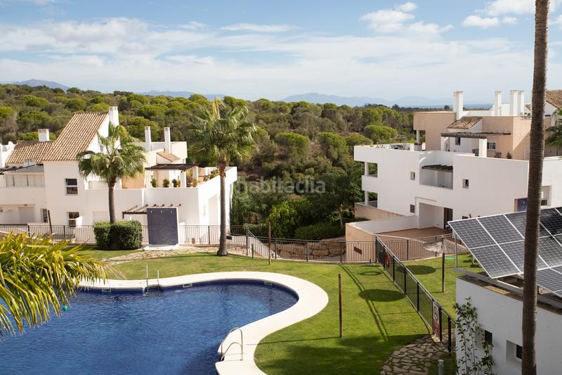Foto 5d4f6093-02ae-4d68-acaf-aab4056b5328. Apartamento  muy luminoso de 3 habitaciones, terraza, piscina comunitaria y pista de padel en La Alcaidesa