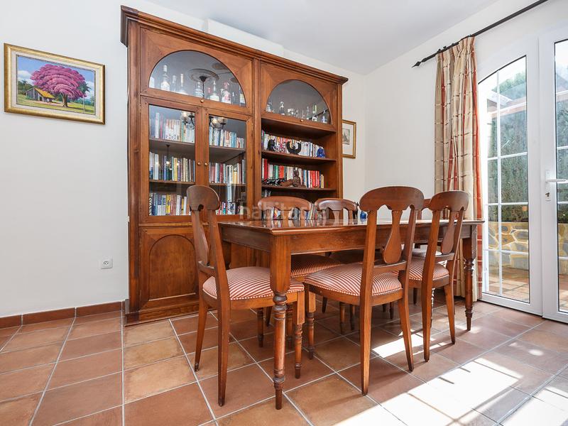 Foto 4fd04311-7879-4fdd-acbe-d53efc5d3fff. Casa magnífica y cómoda villa de 3 habitaciones y de una planta costa con piscina privada en Sotogrande