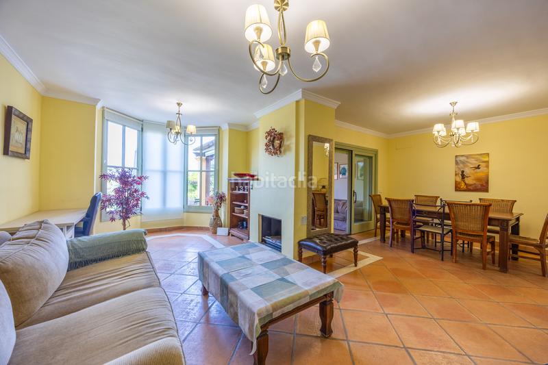 Foto c41124c0-36e6-42f9-a953-c3ecb1d3984d. Casa adosada  en 1 línea de golf en Sotogrande alto Sotogrande