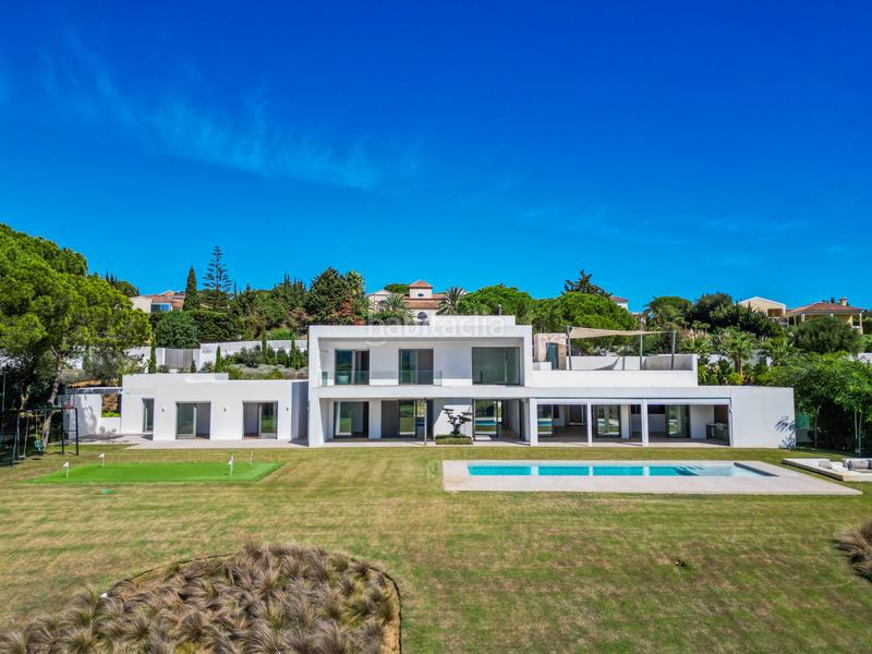 Foto 1157c8a0-dfda-4f8f-86d6-e5758abcf7a8. Casa amb aparcament piscina a Sotogrande alto Sotogrande