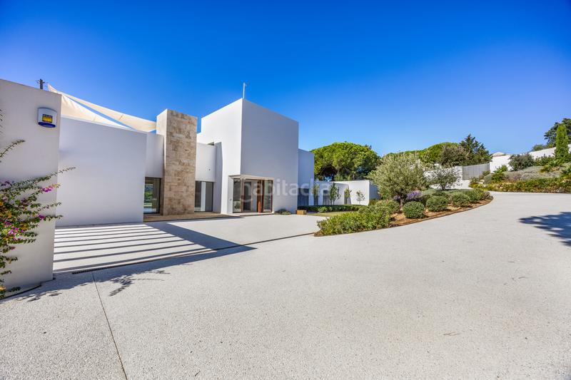 Foto 460e50a9-883f-4440-a9a5-df70cd76c989. Casa amb aparcament piscina a Sotogrande alto Sotogrande