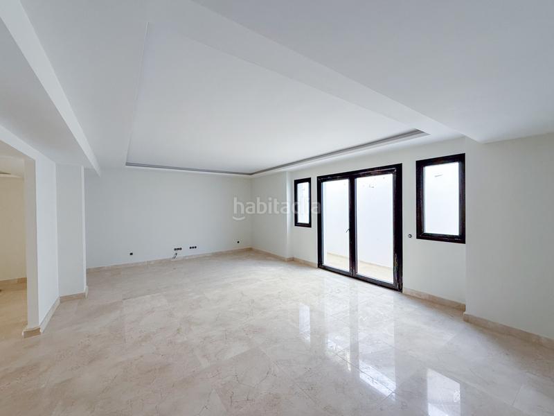 Foto 10376c20-77f5-46c2-bfb7-71e95caadd42. Casa con parcheggio piscina in Sotogrande alto Sotogrande