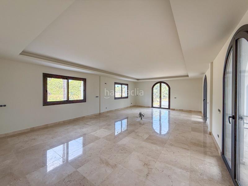 Foto 73af9151-3b2b-4864-a195-fd1f2986863b. Casa con parcheggio piscina in Sotogrande alto Sotogrande