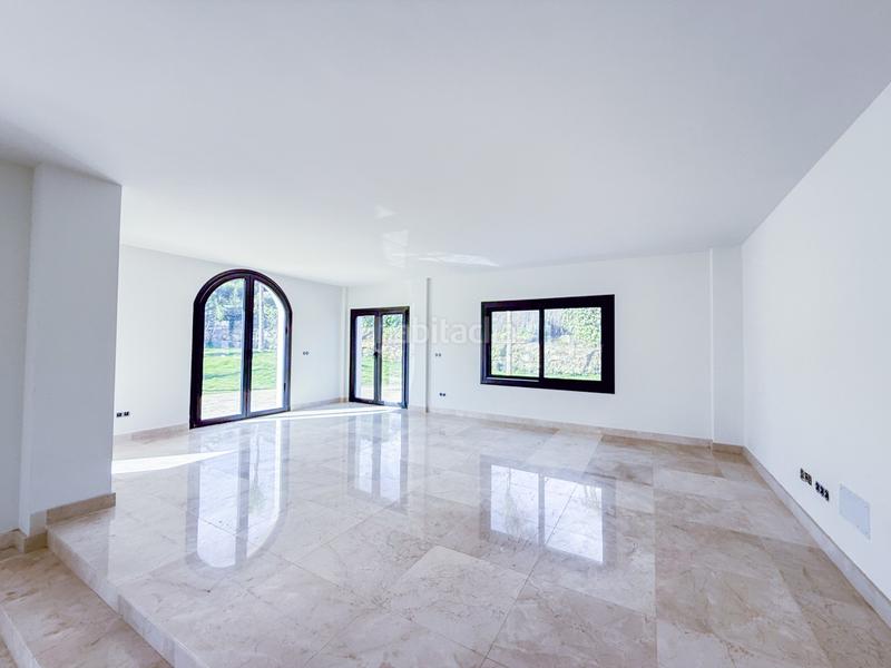 Foto f6918ce9-6374-4771-975f-ff6d99aae66f. Casa con parcheggio piscina in Sotogrande alto Sotogrande