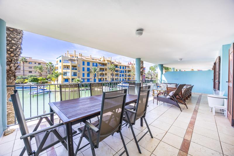 Foto bc925692-d0ca-4b61-9b35-1bc51ea8a24b. Appartement mit pool in puerto de Sotogrande-la marina Sotogrande
