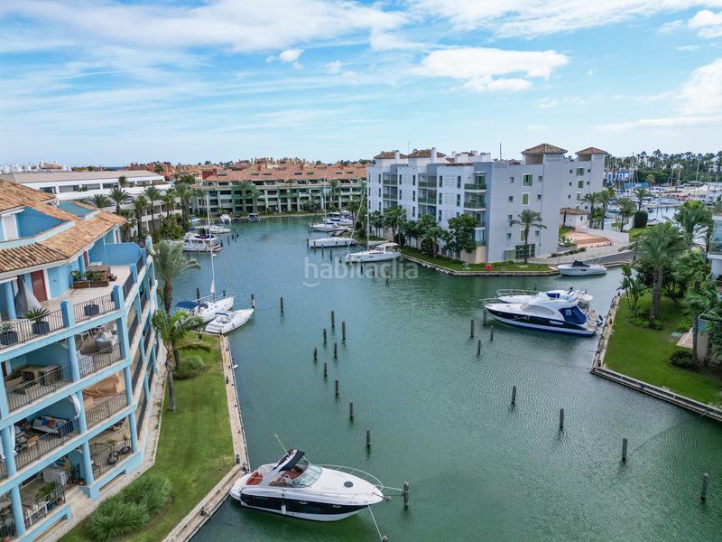 Foto d165530f-6f33-4863-908d-ae2e92224530. Appartement mit pool in puerto de Sotogrande-la marina Sotogrande