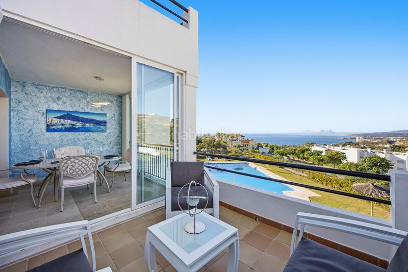 Foto 6828b8fb-3323-440a-995c-f7186453abf5. Casa adossada amb piscina a Chullera Manilva