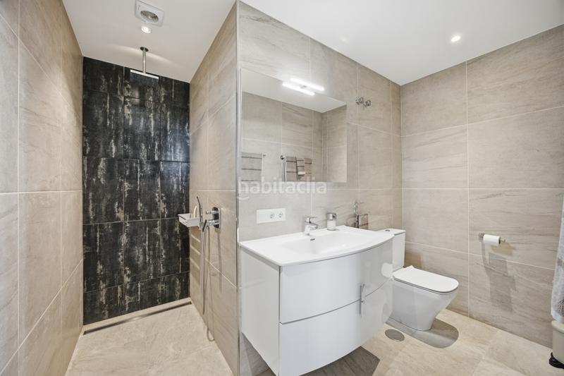 Foto 8f6ff64a-531e-445c-ad5b-467391bcd5a0. Casa adossada amb piscina a Chullera Manilva