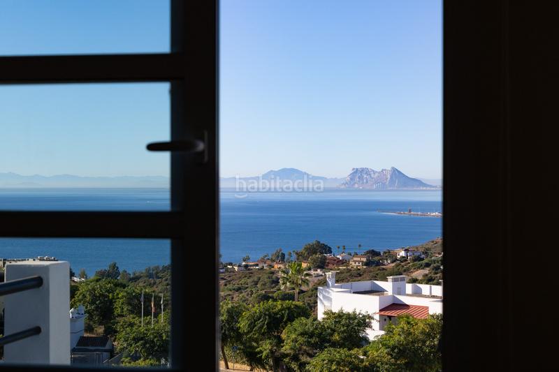 Foto aeac8330-c0fa-436e-b4ff-90e9b00e3ecf. Casa adossada amb piscina a Chullera Manilva