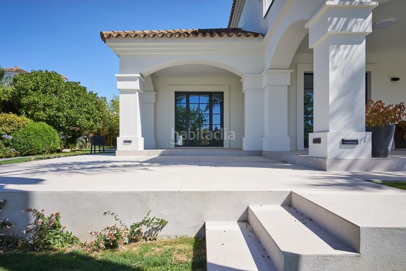Foto 3f5b158b-5f3c-4b5a-9091-8b45fde64f2e. Casa con parcheggio piscina in Sotogrande costa Sotogrande