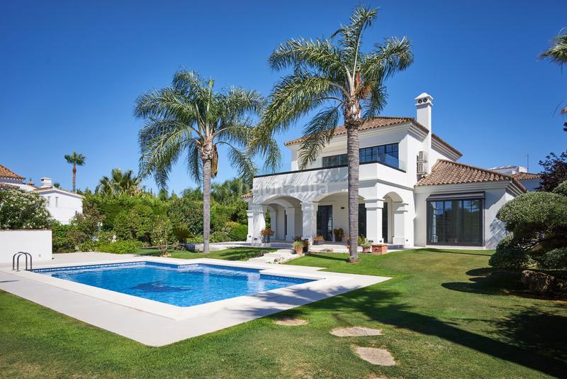 Foto ba759fa9-ea34-4ae4-8026-42ba3cb029f1. Casa con parcheggio piscina in Sotogrande costa Sotogrande