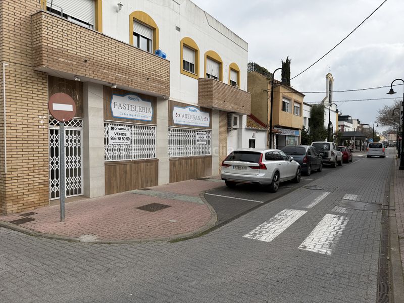 Foto 2c593d3e-e9b9-40de-82a3-93451f4220b5. Local comercial a Barrios (Los)