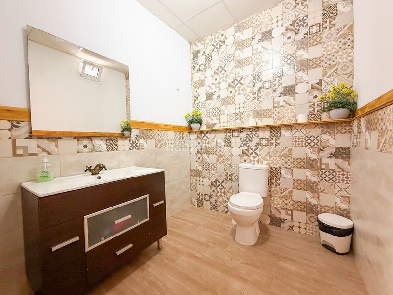 Foto 51a3be18-ec28-41f6-8247-c87cdb961d4a. Local comercial a Barrios (Los)