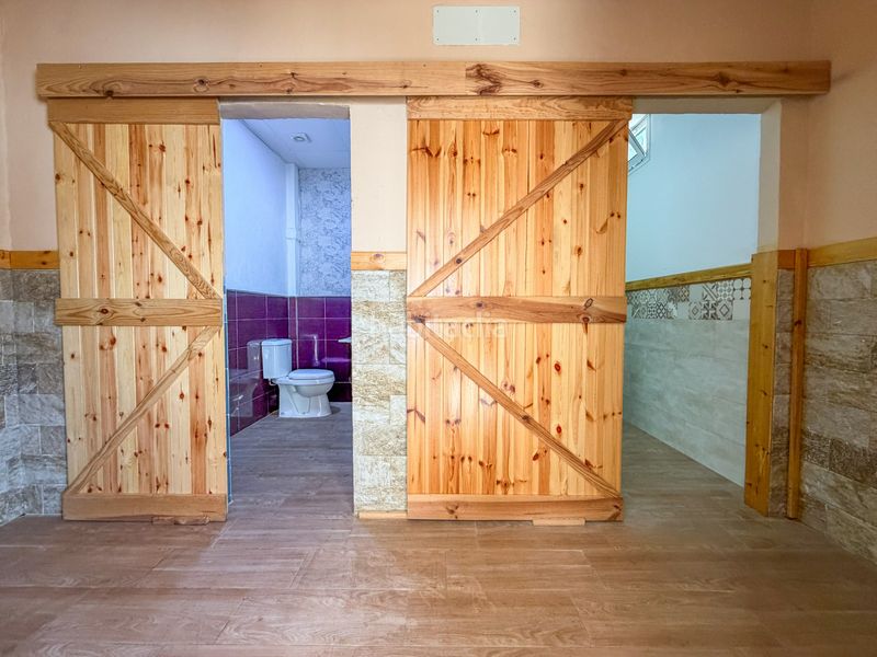 Foto 932d7e43-f149-4dad-9fb8-4c66e584c70b. Local comercial a Barrios (Los)