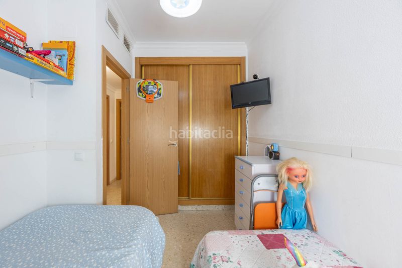 Foto 3d707ff6-1a61-4b09-9f81-c90c05600289. Apartament amb calefacció aparcament piscina a San Bernabé Algeciras