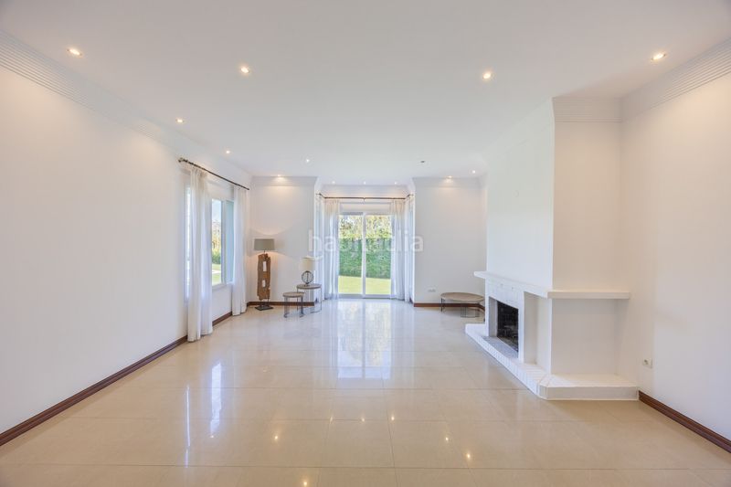 Foto 58a3b453-e2a8-4be2-b565-745867748729. Casa amb aparcament piscina a Sotogrande costa Sotogrande