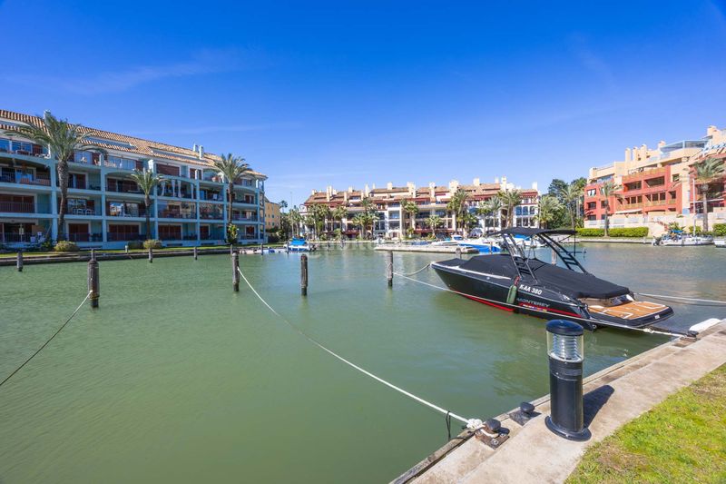 Foto a4991389-2637-4511-8e7d-08c636e3a18e. Planta baixa amb calefacció aparcament piscina a Sotogrande