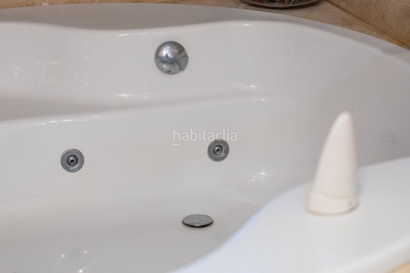 Foto ace6dad4-0993-45c5-a3c5-f042dd1bb394. Planta baixa amb calefacció aparcament piscina a Sotogrande