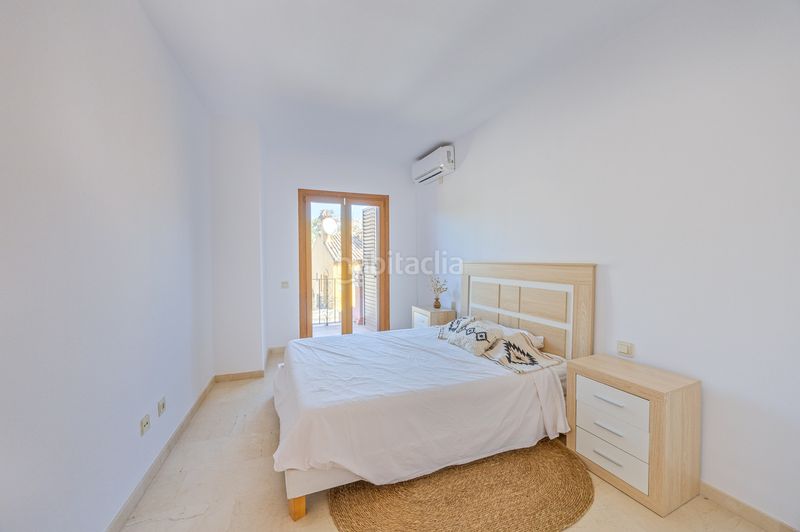 Foto 1bc975cd-7828-4790-9d8e-17db109325b7. Casa aparellada amb aparcament piscina a La Alcaidesa